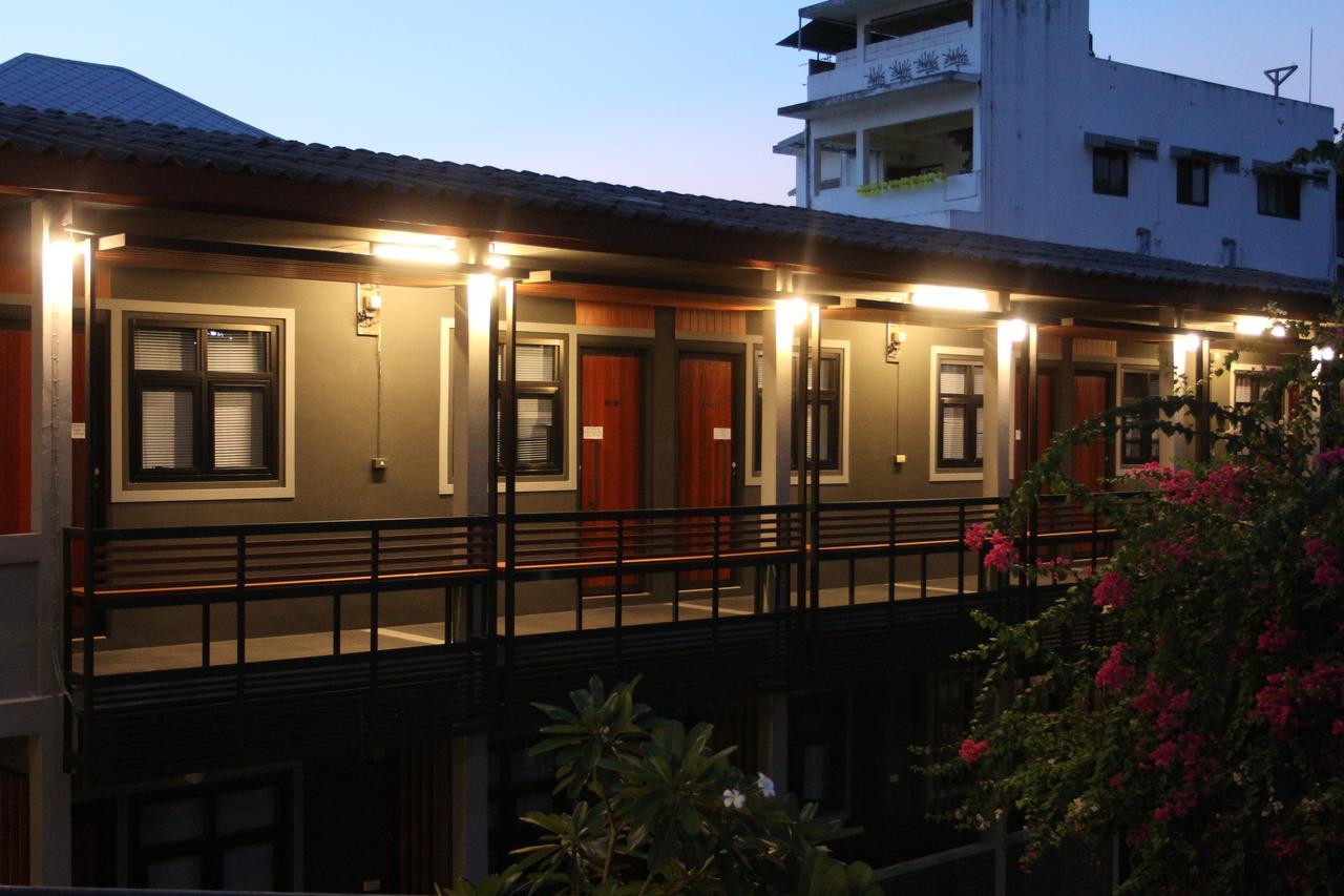 Chiangmai Moli Inn (Adults Only) شيانغ ماي المظهر الخارجي الصورة